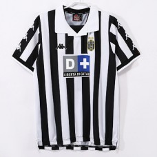 Juventus Home Classic Shirt 1999 Juventus Home Classic Shirt 1999