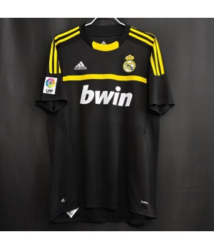 Real Madrid 2011-2012 Goalkeeper Classic Shirt